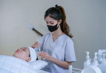 Dịch Vụ Skincare, Mesotherapy, Filler và Botox Tận Tâm và Uy Tín tại Moon's Beauty
